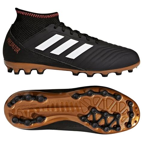 adidas Predator 18.3 AG .